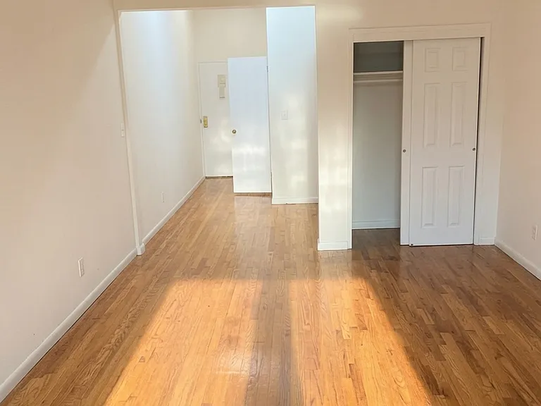520 E 84th St #1A — Photo 2