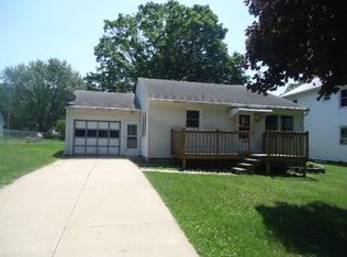 505 E 2nd St, Mechanicsville, IA 52306