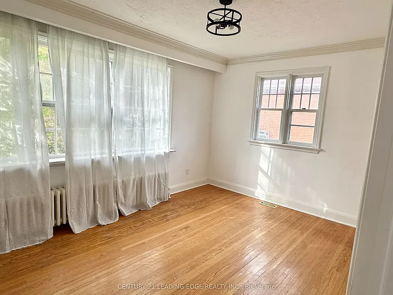 51 Morningside Ave — Photo 6