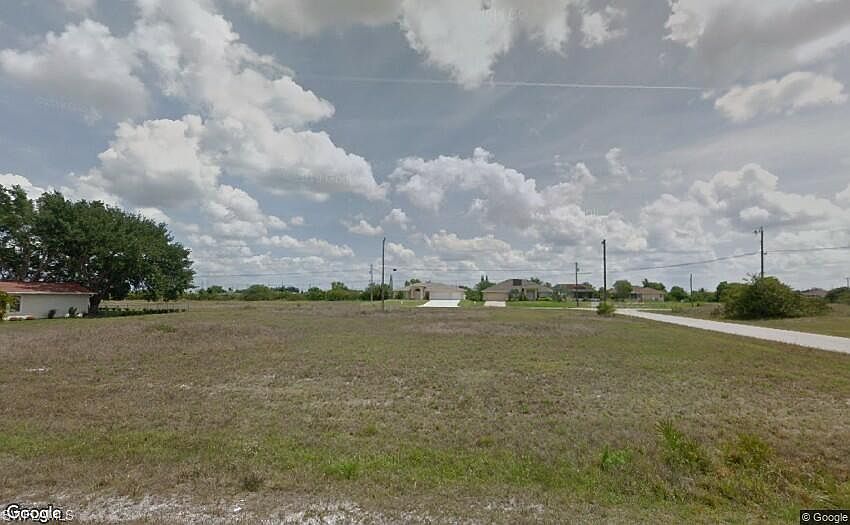 1st image of 601 NW 4th Ave