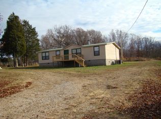 2943 N Pine Hill Rd, Cookeville, TN 38501