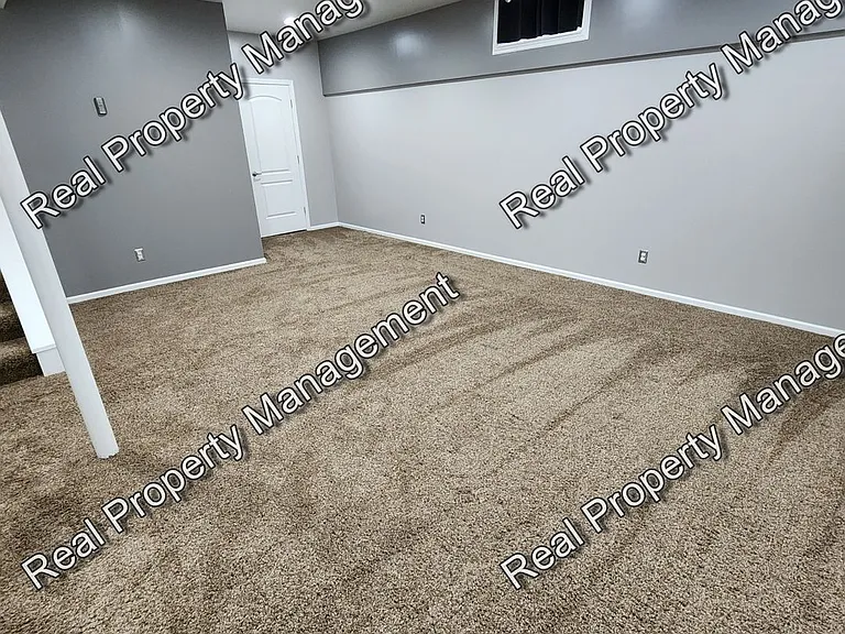 9405 W 142nd Pl — Photo 10