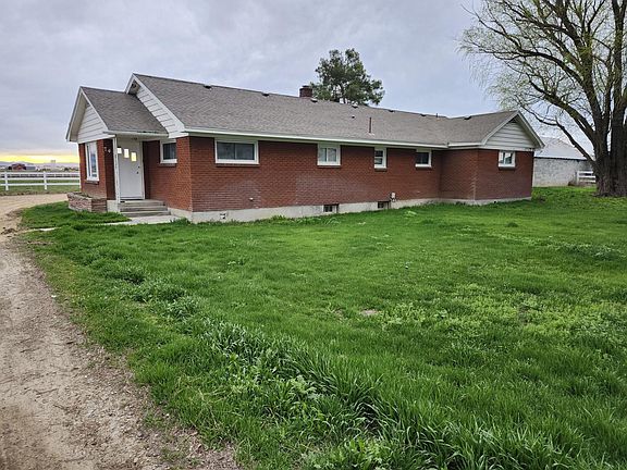 3rd image of 74 S McDermott Rd