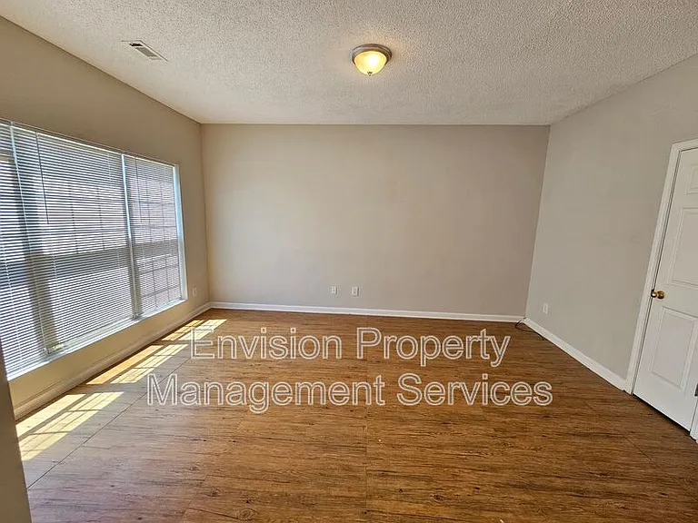 3275 Oakley Pl #18 — Photo 3