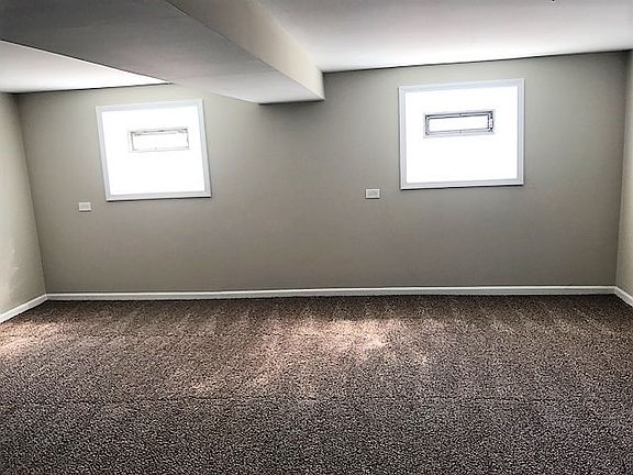 5th image of 10529 S Green Bay Ave