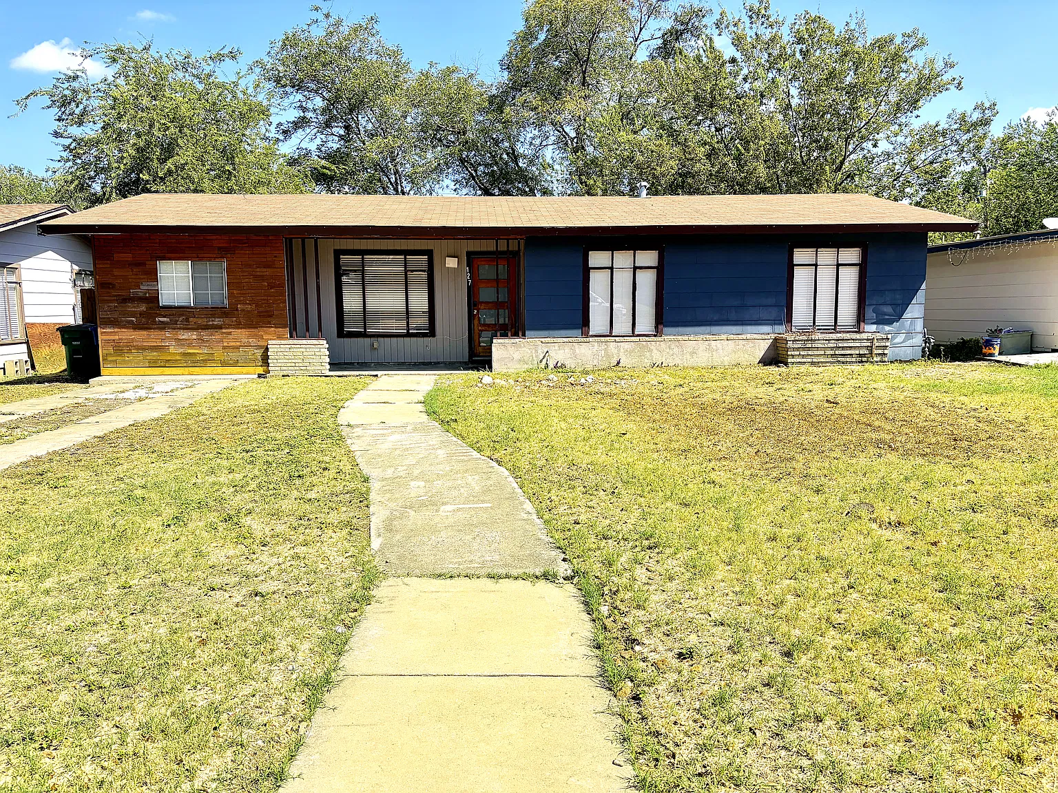3 bed, 1244 sqft, $1,389 — Photo 1