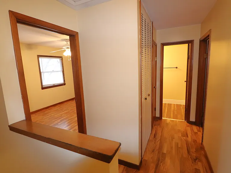Reeveston Townhouses — Photo 12