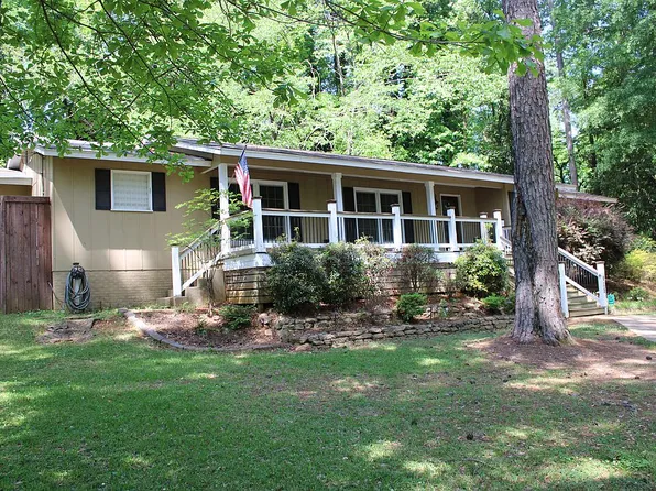 1605 Seminole Dr, Columbus, MS 39705