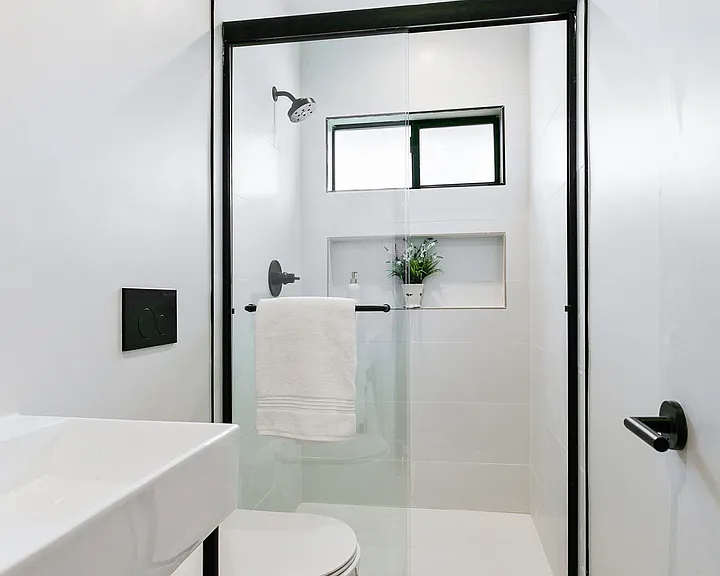 225 Lucas Ave #4 — Photo 11