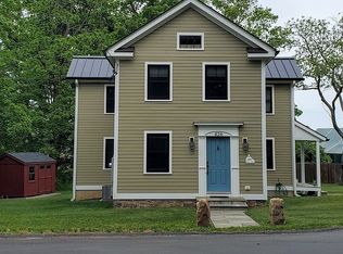 424 S Union St, Guilford, CT 06437