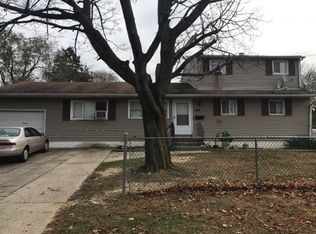 1731 Pine Acres Blvd, Bay Shore, NY 11706