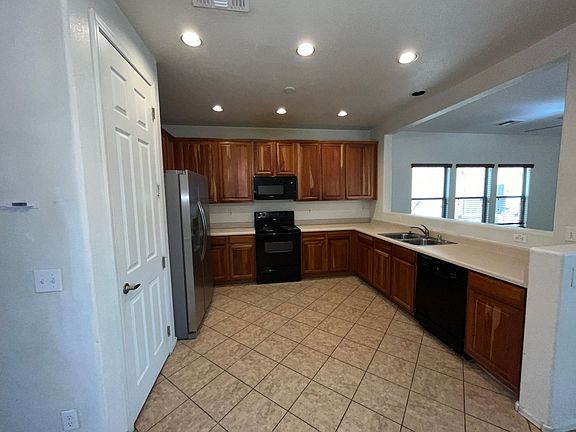 5th image of 8562 N 63rd Dr