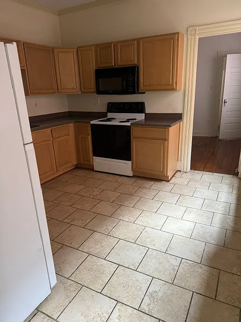 Broad St W 200 - 302 — Photo 3