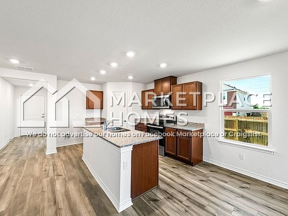 5th image of 400 Horizon Pointe