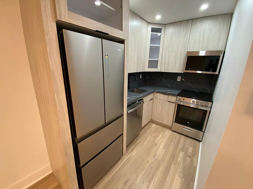 1st image of 188 W 9th St APT 2B