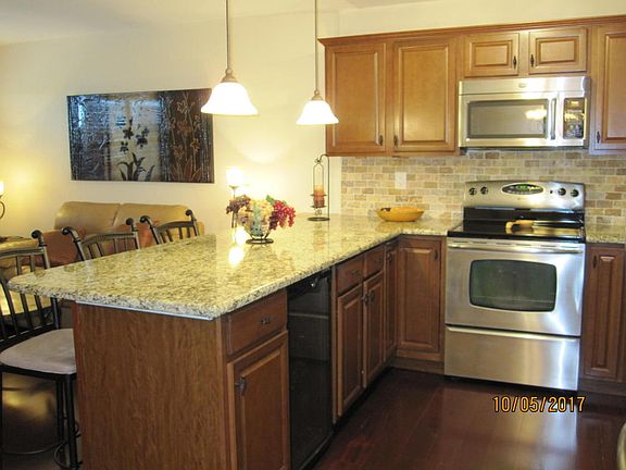 3rd image of 408 Dover A #A
