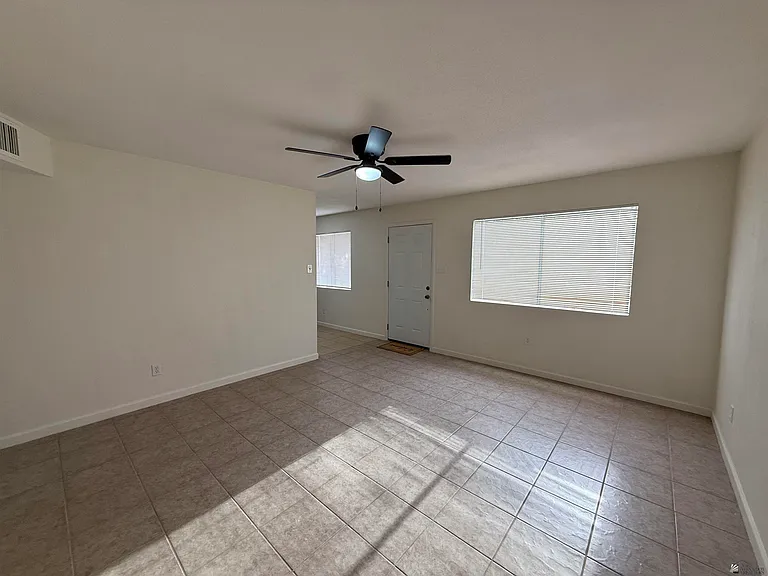 723 N Musgrove Ave — Photo 5