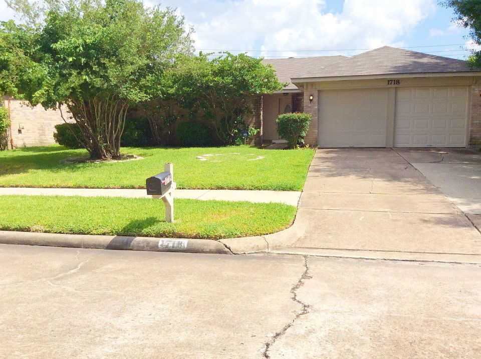 1st image of 1718 Meadow Green Dr
