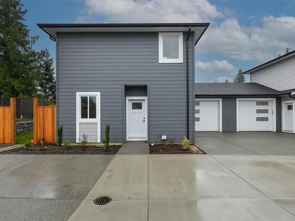2317 McDonald Rd #B, Comox, BC V9M 0C8