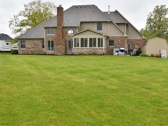 2nd image of 1695 E Casey Ln
