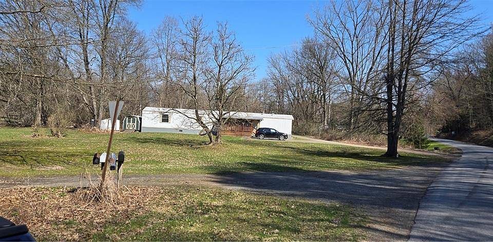 1st image of 101 Deshaw Rd