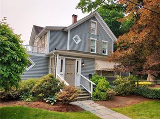 57 Village St, Deep River, CT 06417