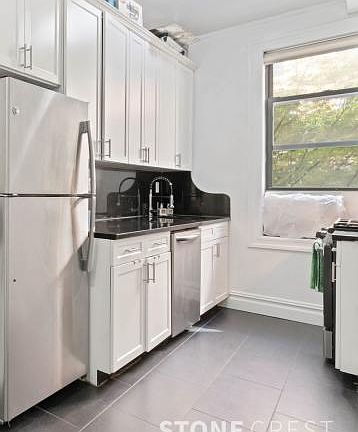 4th image of 521 W 122nd St #61A