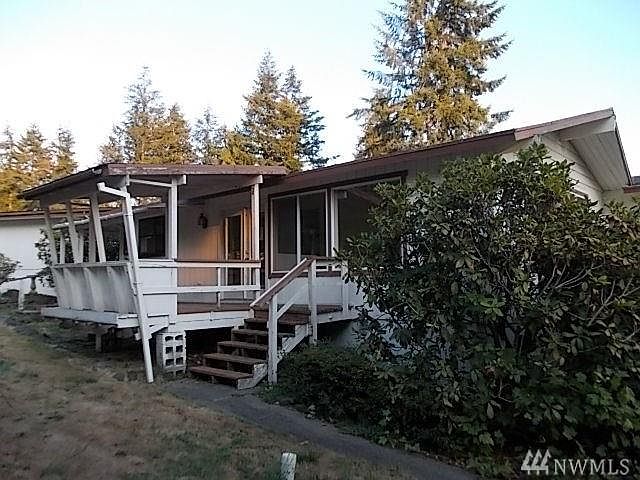 1st image of 711 SE Crescent Dr