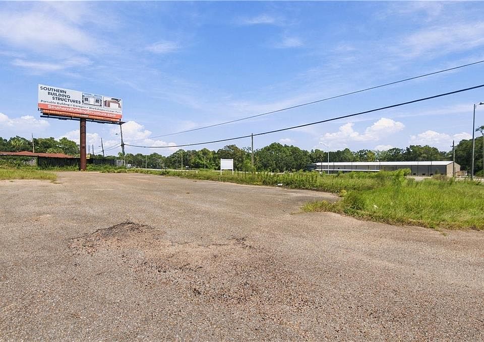 1st image of 4400 Government Blvd