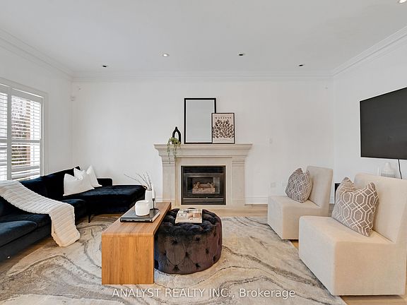 5th image of 43 Carstad Cres