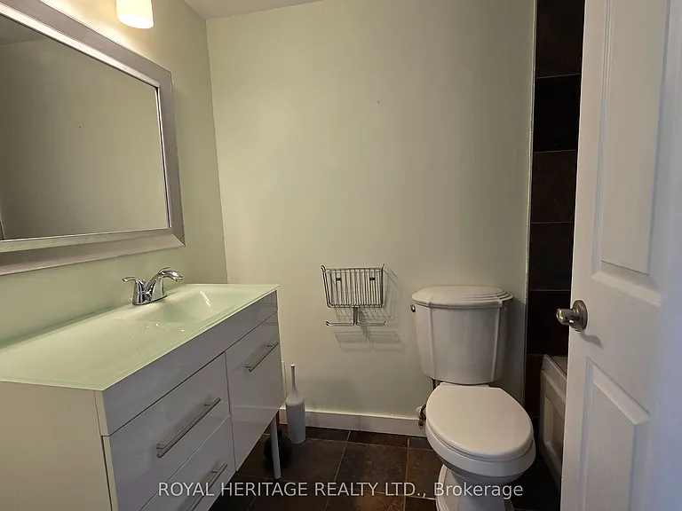 150 Dunlop St E #1203 — Photo 15