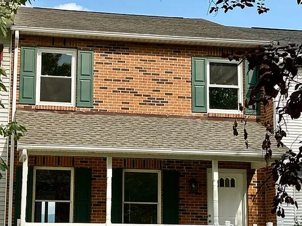 1065 Blue Ridge Dr, Harrisonburg, VA 22802