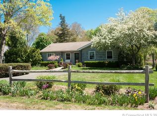 17 Hotchkiss Ln, Madison, CT 06443