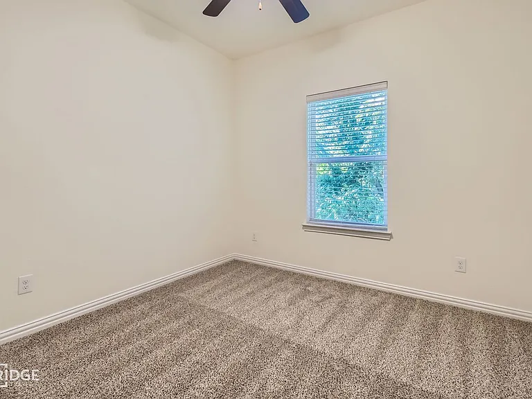 1412 Lake Crest Ln — Photo 23
