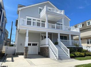 102 S New Haven Ave, Ventnor, NJ 08406