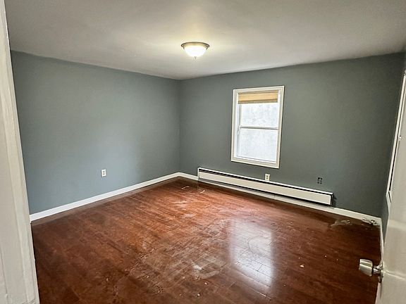 2nd image of 1303 Asbury Ave APT 2