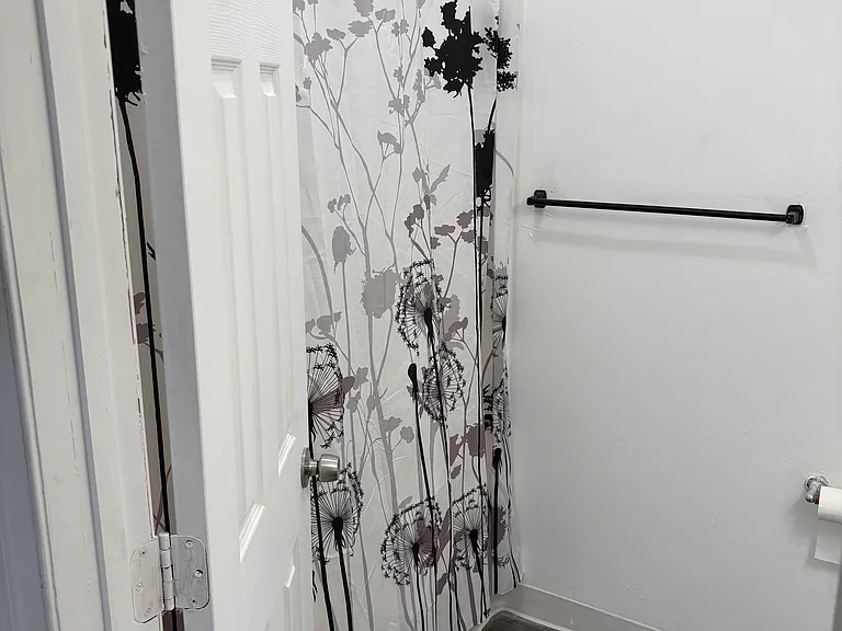 159 Cross Keys Rd #E — Photo 14