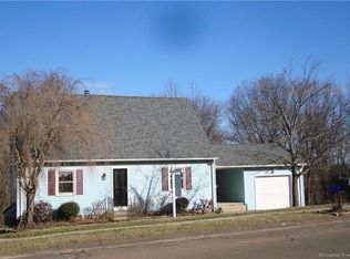 131 Cimarron Rd, Middletown, CT 06457