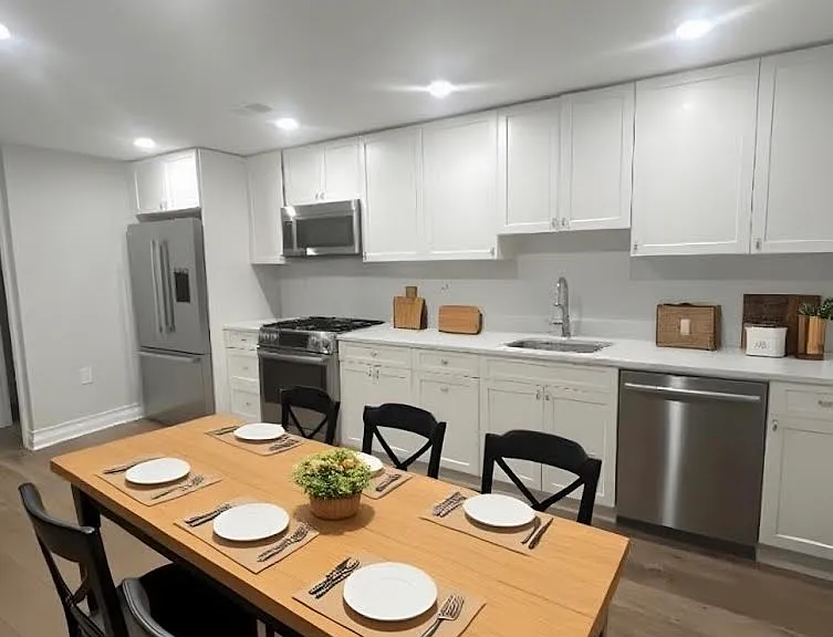 19 Mount Hood Rd #3 — Photo 1