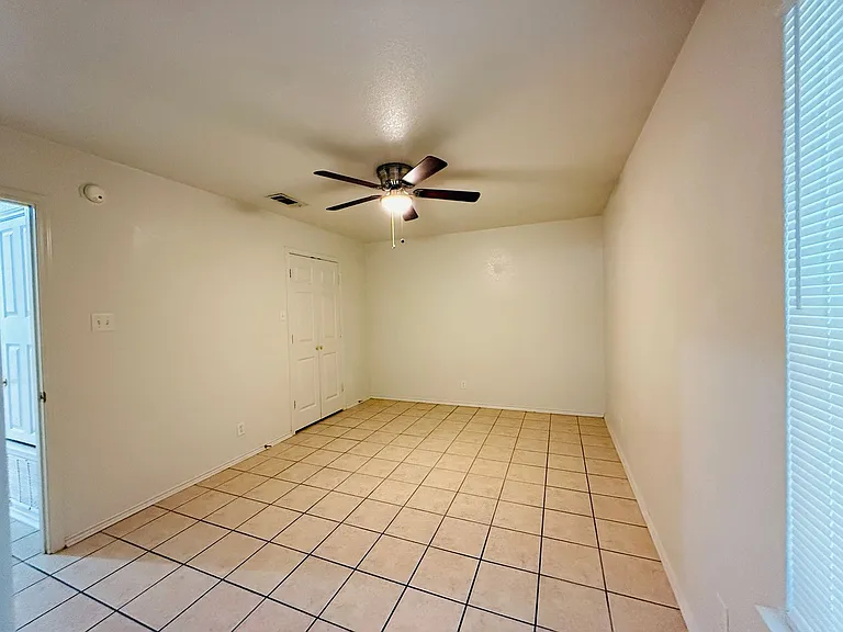 311 Jeff Gordon Dr #A — Photo 8