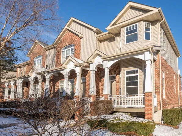 1121 River Bend Ln, Lisle, IL 60532