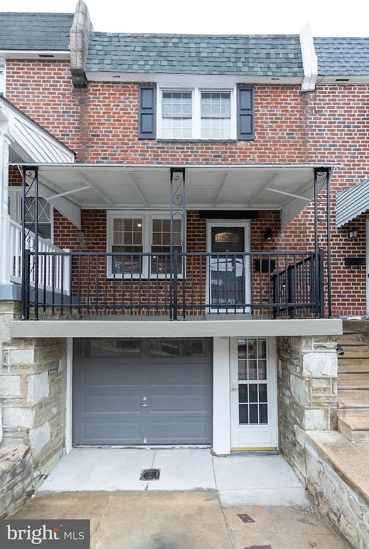 3 bed, 1400 sqft, $2,799 — Photo 2