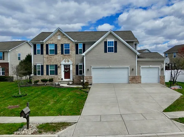 305 Evergreen Cir, Pickerington, OH 43147