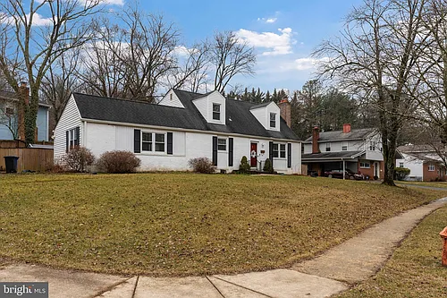 931 Beaverbank Cir Photo 1