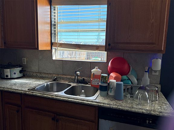 2nd image of 8753 Hunters Point Way