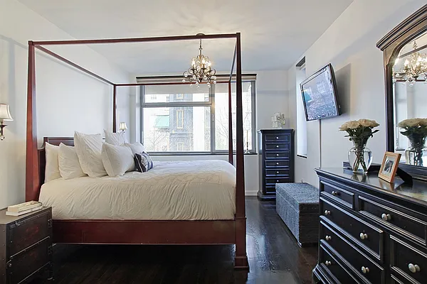 Sold by Corcoran | media 13