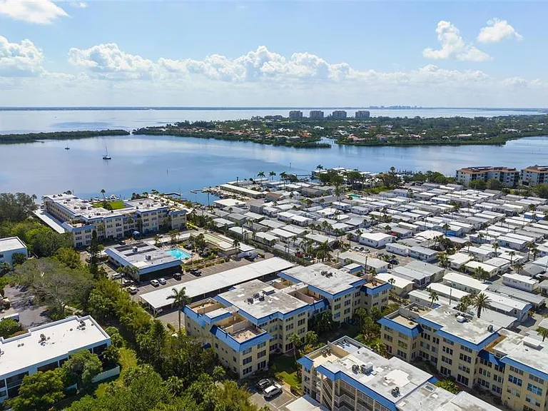 3806 Gulf Of Mexico Dr #C202 — Photo 4