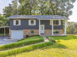 1519 N Winer Dr, Soddy Daisy, TN 37379