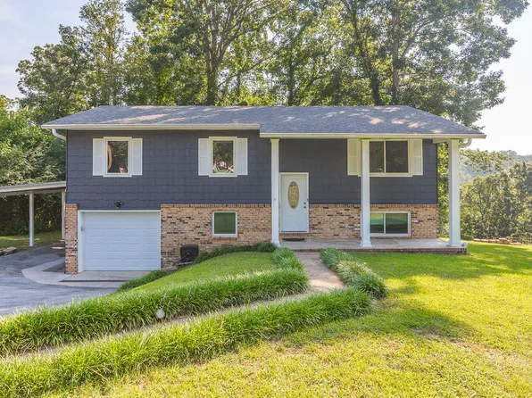 1519 N Winer Dr, Soddy Daisy, TN 37379
