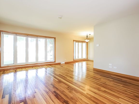 4th image of 1359 S Highland Ave